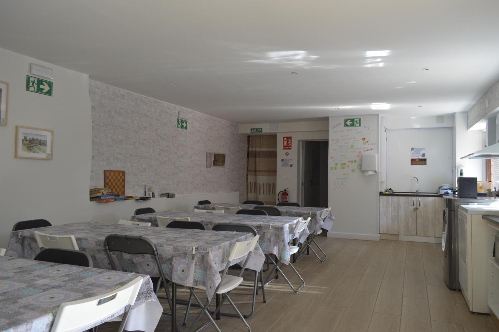 Gares Hostel *